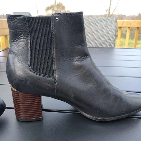 Women's Calvin Klein Black Chunky Block Heel Felda Booties, Size 6, Ankl… - Picture 9 of 16